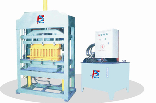 建豐機械 QT4-30B 半自動砌塊成型機 磚機