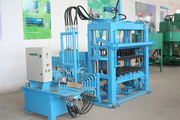中材建科 QTY3000型 多功能彩色液壓彩磚機(jī)