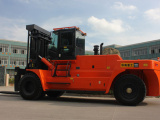 華南重工HNF300M集裝箱重箱叉車高清圖 - 外觀