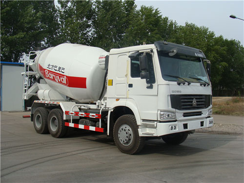 巴里巴BZ5257GJBZA（重汽豪泺10m³）搅拌运输车
