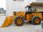 龍騰 LT966H 裝載機(jī)