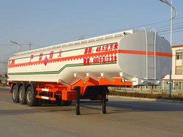 楚飞化工液体（三轴/48.5立方）运输半挂车高清图 - 外观