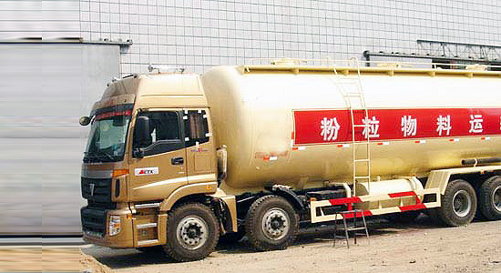 程力福田歐曼前四后八粉粒物料運(yùn)輸車(chē)-BJ1317VNPJJ-S5