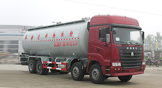 程力 斯太尔前四后八物料运输车-ZZ1315M4665C1 