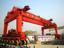 华中建机 MGhz900t轮胎式提梁机 