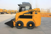 NEWLAND W735 滑移裝載機