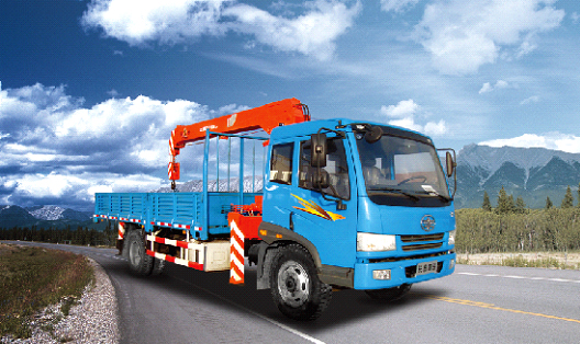 青岛解放J5K 4×2随车起重运输车