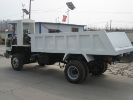 泰安現代 XDYS-8 礦用自卸車