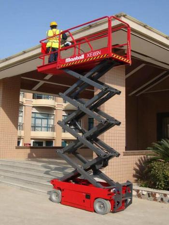美通重工XE65N剪叉式高空作业平台