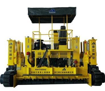鎮江阿倫AHT6000 型滑模式水泥攤鋪機