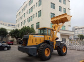 中南傳動(dòng) QSJ838L 輪式裝載機(jī)